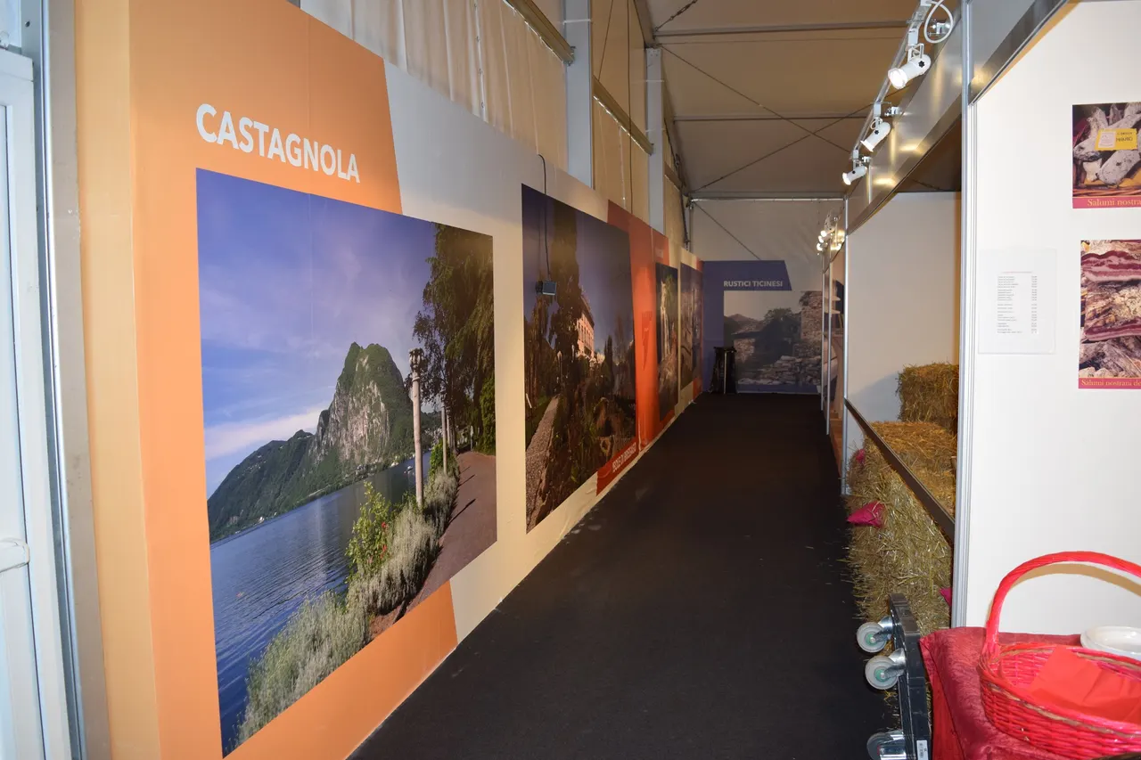 Espoticino 2016-2017 – stand a pannelli fotografici – foto 12