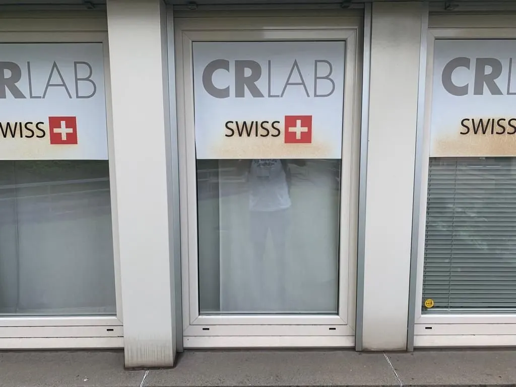 CR Lab – insegna – foto 2