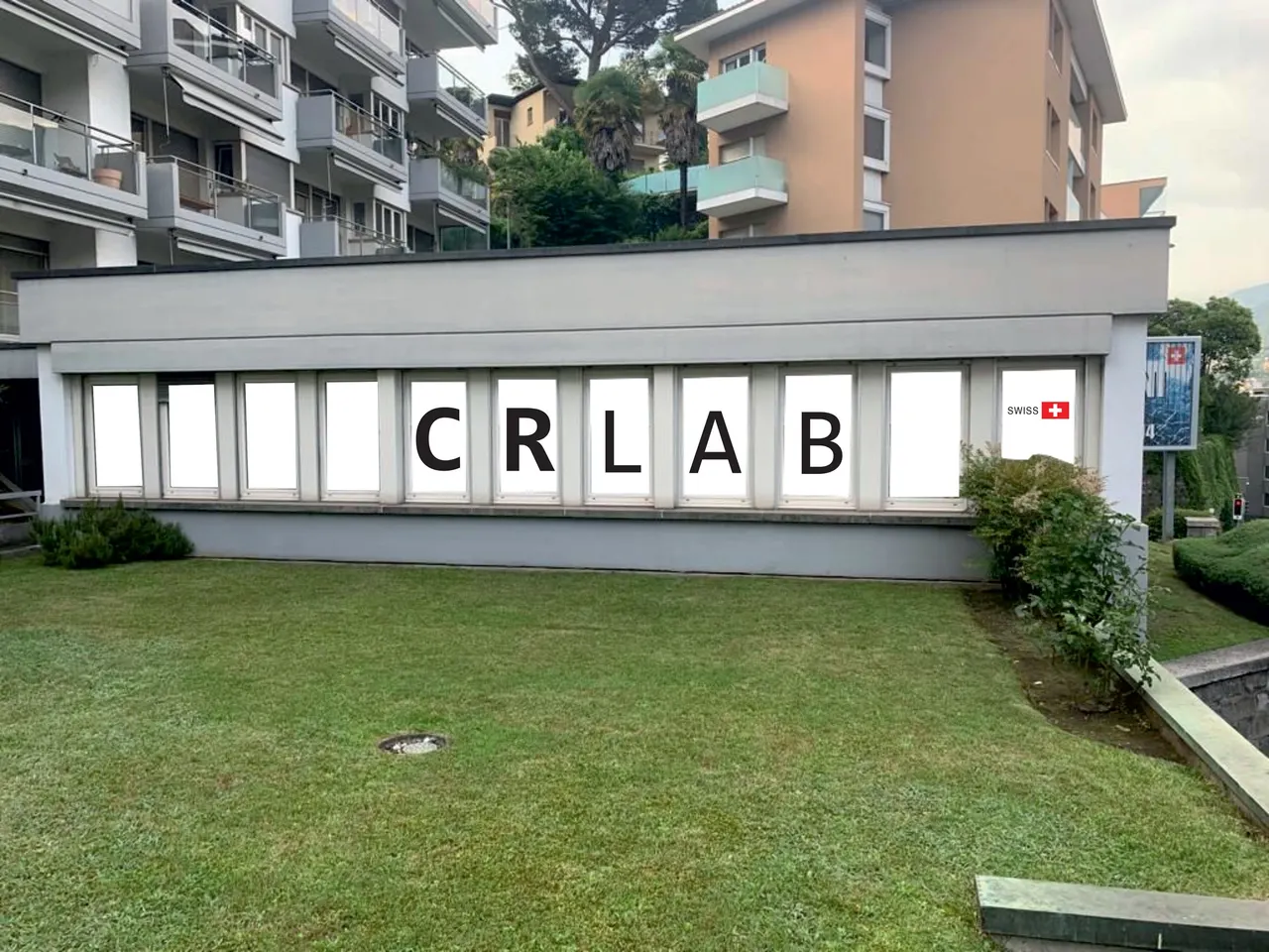 CR Lab – insegna – foto 3