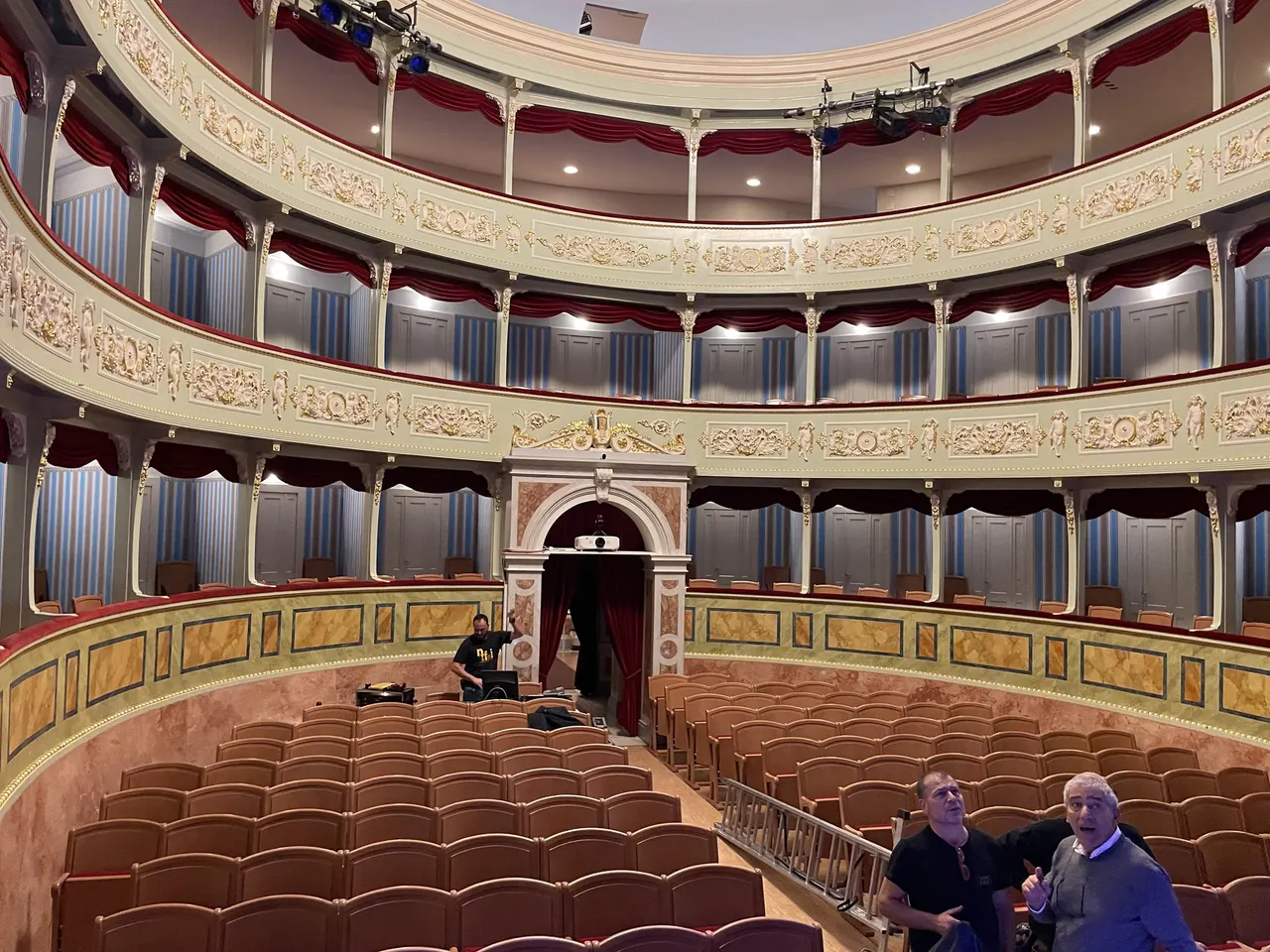 Scenografia teatrale (Teatro Sociale Bellinzona?) – foto 2